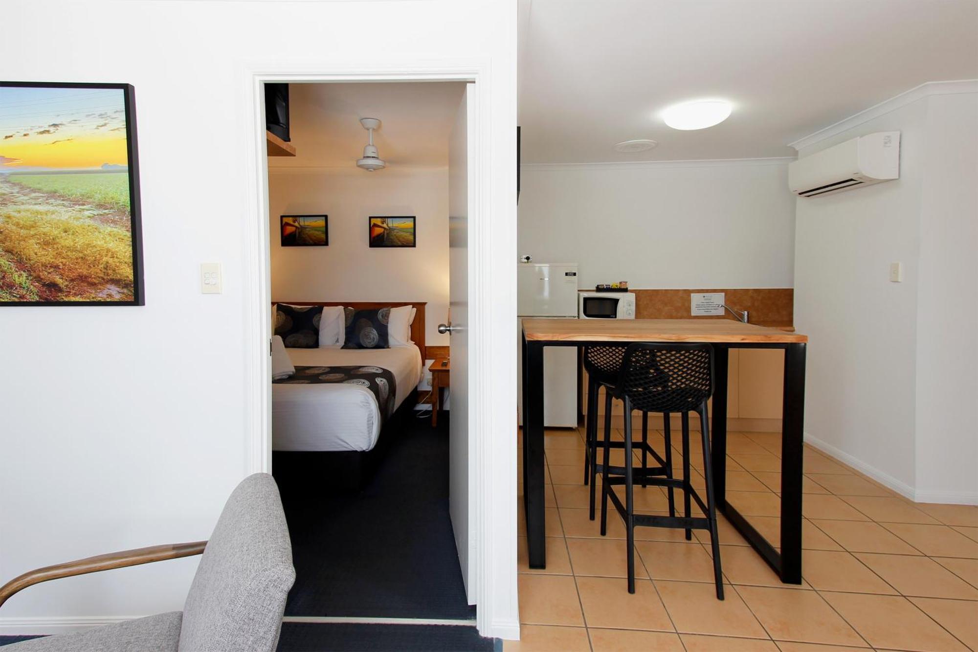 Windmill Motel & Events Centre Mackay Bagian luar foto