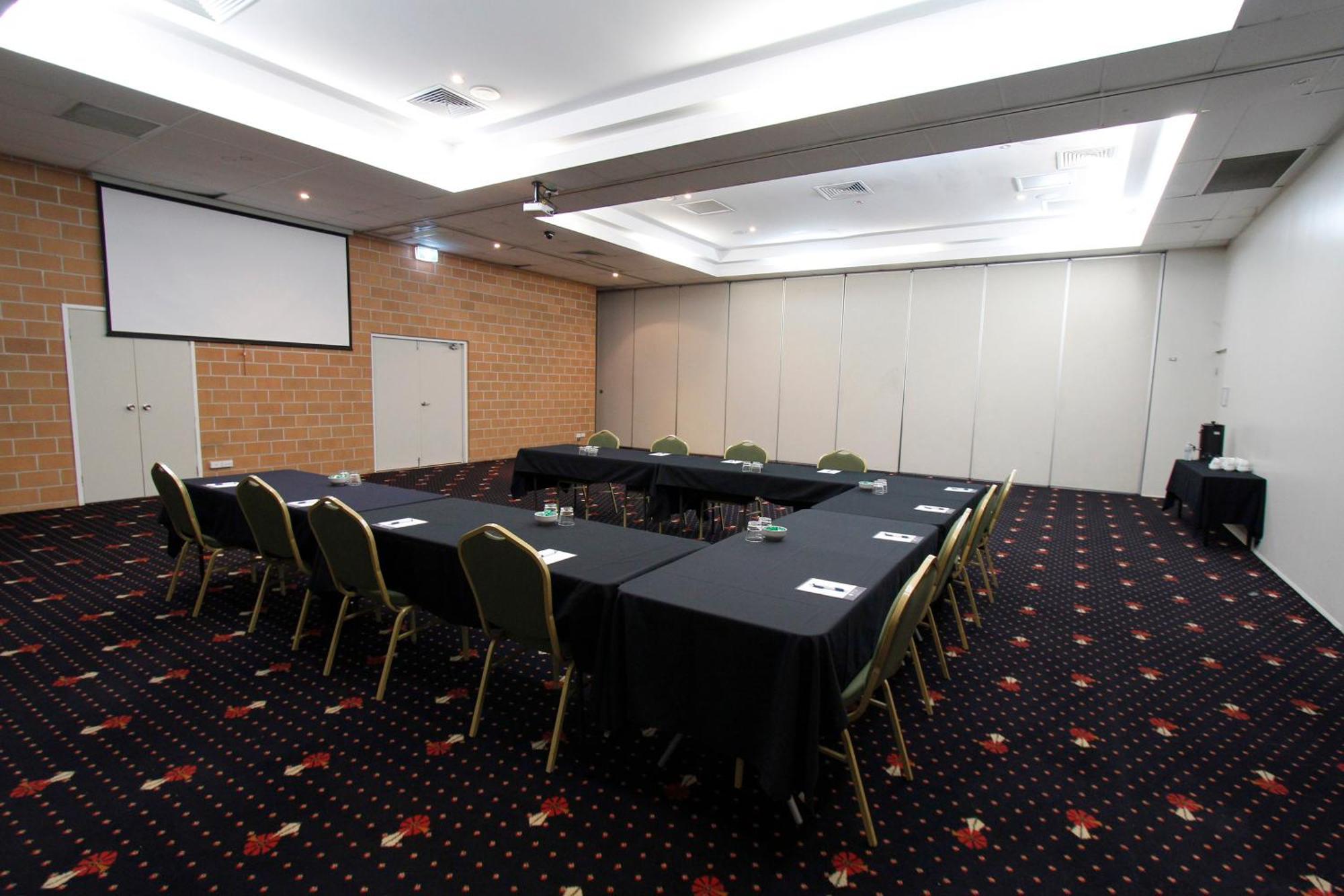 Windmill Motel & Events Centre Mackay Bagian luar foto