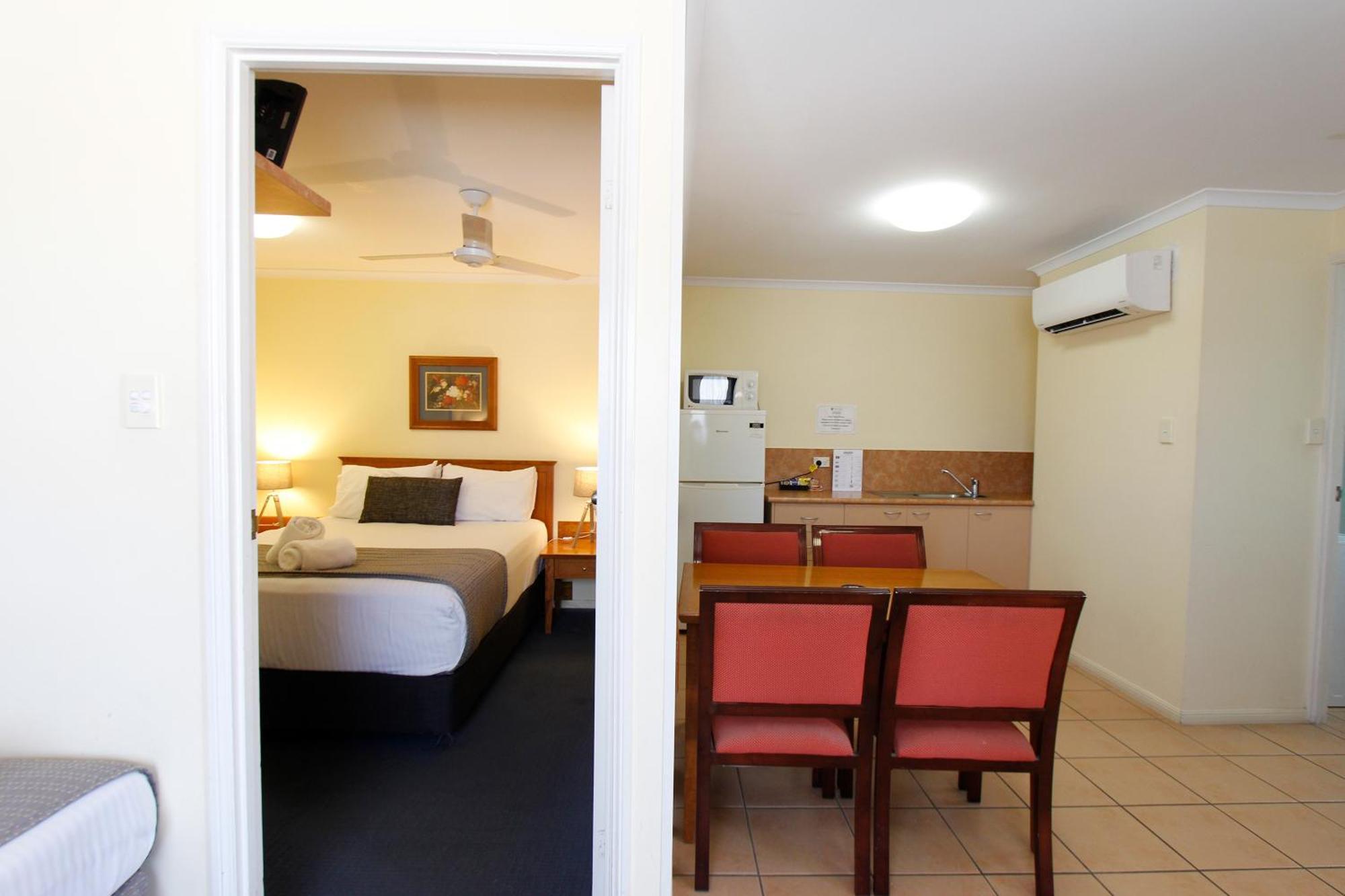 Windmill Motel & Events Centre Mackay Bagian luar foto