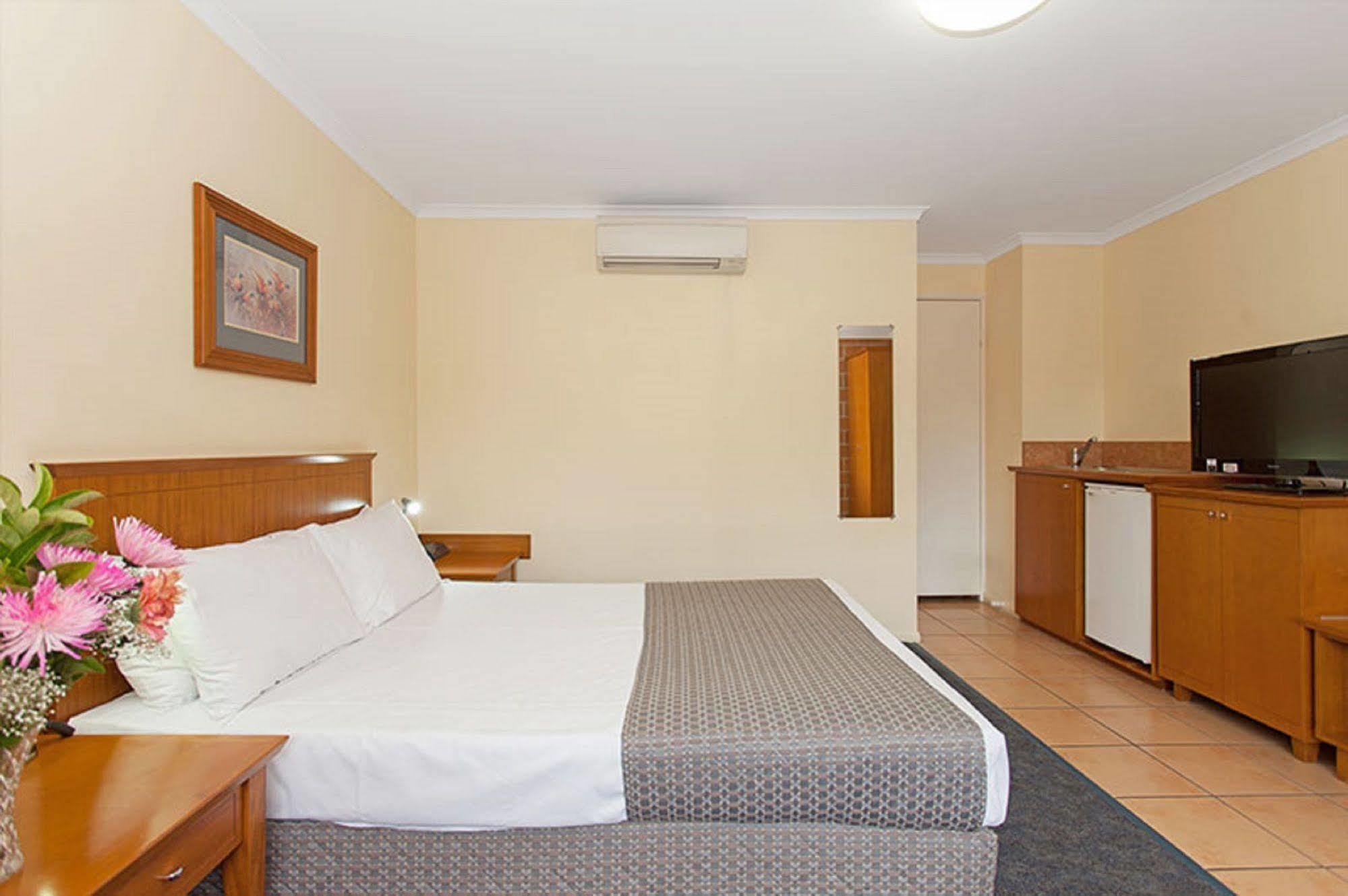 Windmill Motel & Events Centre Mackay Bagian luar foto